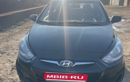 Hyundai Solaris II рестайлинг, 2013 год, 670 000 рублей, 5 фотография