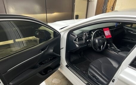 Toyota Camry, 2018 год, 3 150 000 рублей, 6 фотография