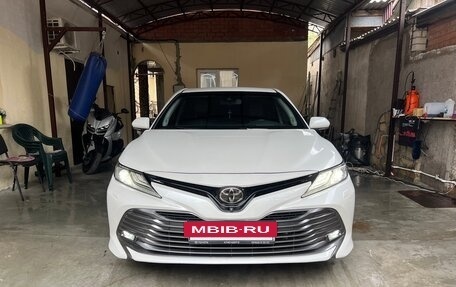 Toyota Camry, 2018 год, 3 150 000 рублей, 5 фотография