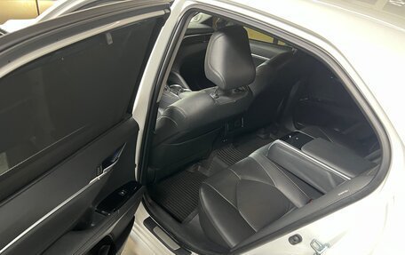 Toyota Camry, 2018 год, 3 150 000 рублей, 9 фотография