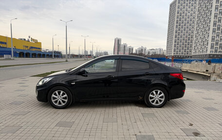 Hyundai Solaris II рестайлинг, 2013 год, 890 000 рублей, 4 фотография