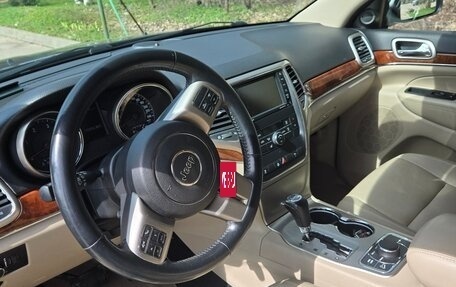 Jeep Grand Cherokee, 2012 год, 2 300 000 рублей, 23 фотография