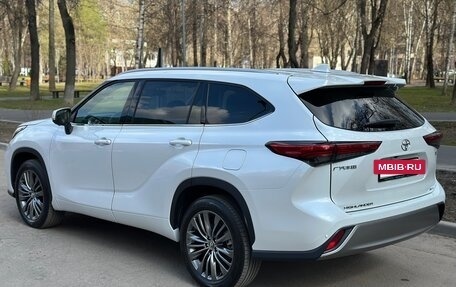 Toyota Highlander, 2025 год, 4 600 000 рублей, 7 фотография