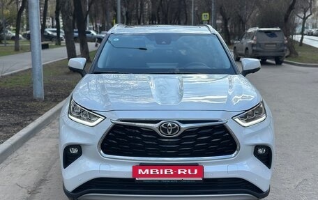 Toyota Highlander, 2025 год, 4 600 000 рублей, 2 фотография