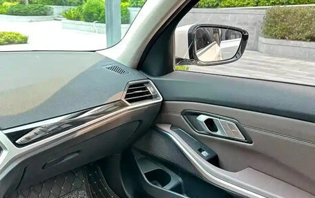 BMW 3 серия, 2022 год, 1 947 000 рублей, 9 фотография
