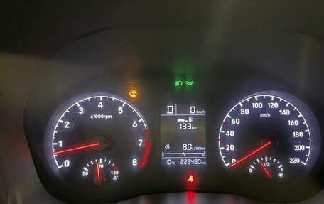 Hyundai Solaris II рестайлинг, 2018 год, 900 000 рублей, 11 фотография