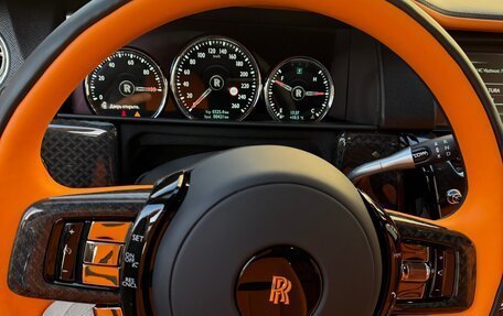 Rolls-Royce Cullinan, 2023 год, 47 000 000 рублей, 6 фотография