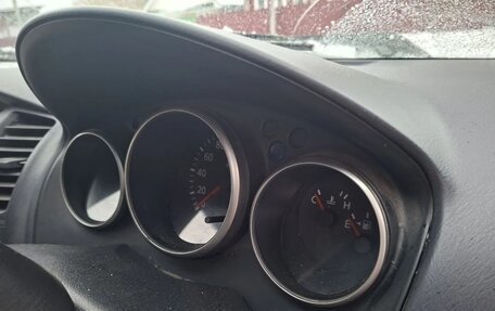 Nissan Wingroad III, 2002 год, 320 000 рублей, 10 фотография