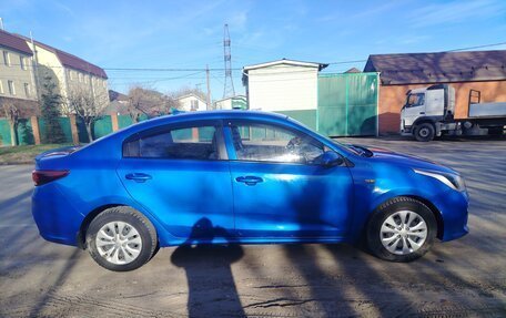 KIA Rio IV, 2019 год, 1 000 000 рублей, 2 фотография