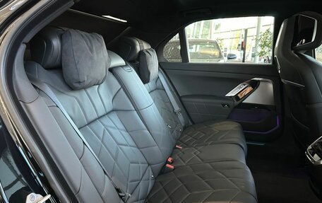 BMW 7 серия, 2025 год, 14 700 000 рублей, 24 фотография