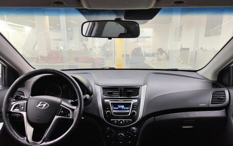 Hyundai Solaris II рестайлинг, 2016 год, 949 000 рублей, 17 фотография