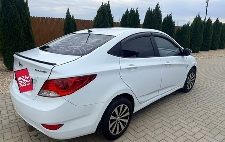 Hyundai Solaris II рестайлинг, 2011 год, 615 000 рублей, 3 фотография