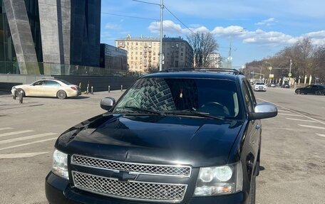 Chevrolet Tahoe III, 2011 год, 1 900 000 рублей, 2 фотография