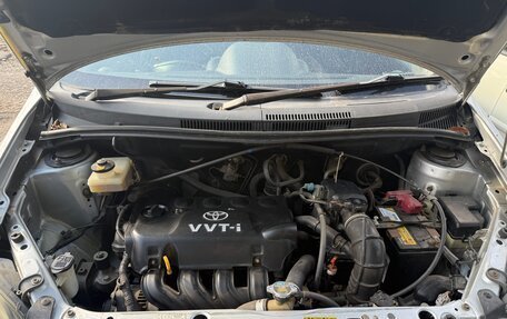 Toyota Ist II, 2002 год, 560 000 рублей, 17 фотография