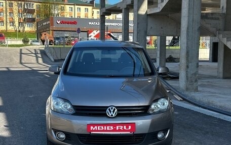 Volkswagen Golf Plus II, 2012 год, 589 000 рублей, 2 фотография