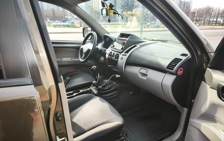 Mitsubishi Pajero Sport II рестайлинг, 2014 год, 1 680 000 рублей, 10 фотография