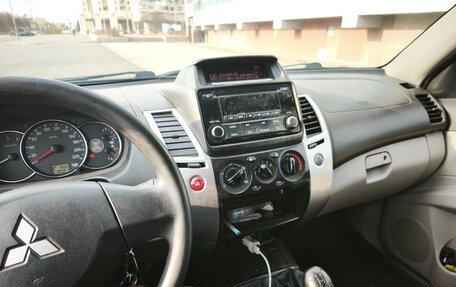 Mitsubishi Pajero Sport II рестайлинг, 2014 год, 1 680 000 рублей, 12 фотография