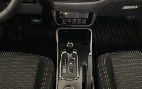 Mitsubishi Outlander III рестайлинг 3, 2019 год, 1 650 000 рублей, 17 фотография