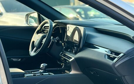 Lexus RX IV рестайлинг, 2025 год, 7 690 000 рублей, 14 фотография