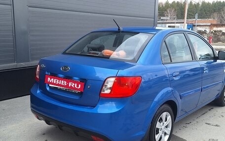 KIA Rio II, 2011 год, 580 000 рублей, 2 фотография