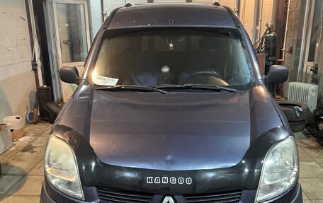 Renault Kangoo II рестайлинг, 2004 год, 350 000 рублей, 1 фотография