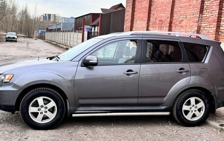 Mitsubishi Outlander III рестайлинг 3, 2010 год, 920 000 рублей, 6 фотография