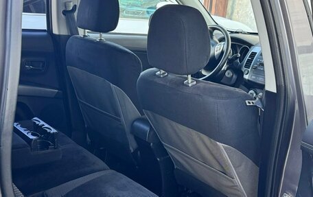 Mitsubishi Outlander III рестайлинг 3, 2010 год, 920 000 рублей, 17 фотография