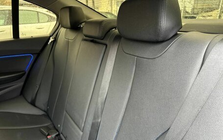 BMW 3 серия, 2013 год, 1 275 000 рублей, 24 фотография