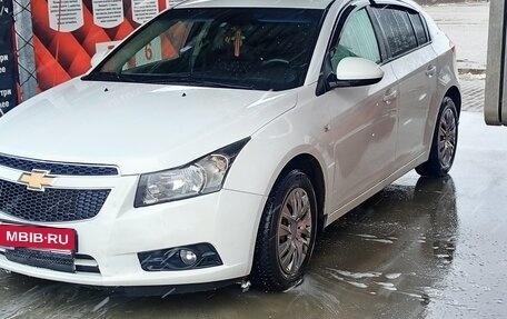 Chevrolet Cruze II, 2012 год, 710 000 рублей, 3 фотография