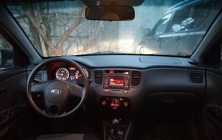 KIA Rio II, 2010 год, 700 000 рублей, 6 фотография