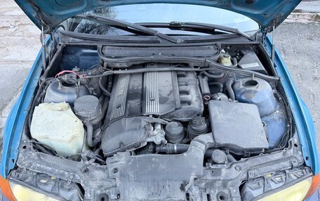 BMW 3 серия, 2001 год, 700 000 рублей, 2 фотография