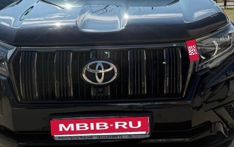 Toyota Land Cruiser Prado 150 рестайлинг 2, 2020 год, 6 500 000 рублей, 11 фотография