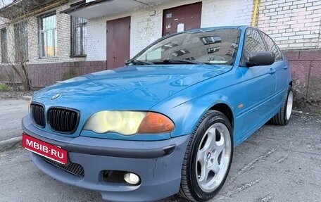 BMW 3 серия, 2001 год, 700 000 рублей, 18 фотография