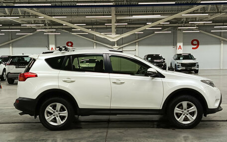 Toyota RAV4, 2014 год, 1 700 000 рублей, 8 фотография