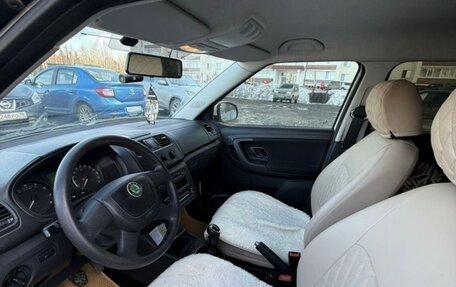 Skoda Fabia II, 2011 год, 580 000 рублей, 5 фотография