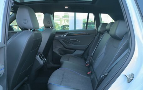 Volkswagen Tiguan, 2026 год, 4 700 000 рублей, 24 фотография