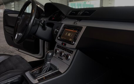 Volkswagen Passat CC I рестайлинг, 2013 год, 1 730 000 рублей, 24 фотография