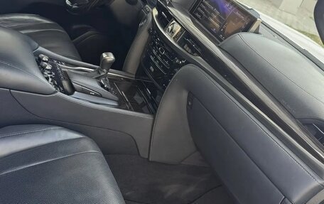 Lexus LX III, 2018 год, 7 750 000 рублей, 8 фотография
