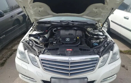 Mercedes-Benz E-Класс, 2012 год, 1 290 000 рублей, 2 фотография