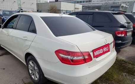 Mercedes-Benz E-Класс, 2012 год, 1 290 000 рублей, 8 фотография
