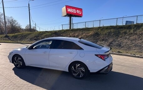 Hyundai Elantra, 2023 год, 2 440 000 рублей, 1 фотография