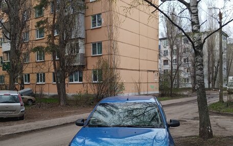 Renault Logan II, 2017 год, 650 000 рублей, 1 фотография