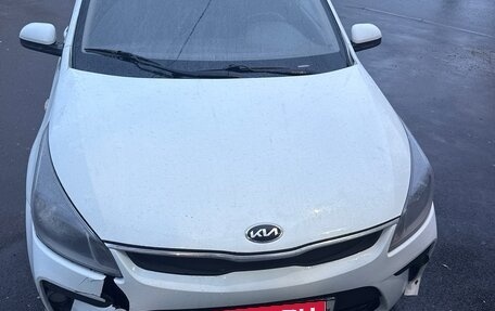 KIA Rio IV, 2018 год, 700 000 рублей, 1 фотография