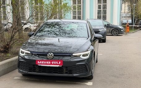 Volkswagen Golf VIII, 2020 год, 3 200 000 рублей, 2 фотография