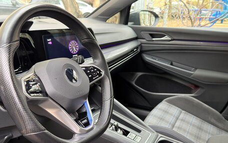 Volkswagen Golf VIII, 2020 год, 3 200 000 рублей, 8 фотография