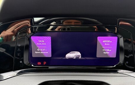 Volkswagen Golf VIII, 2020 год, 3 200 000 рублей, 10 фотография