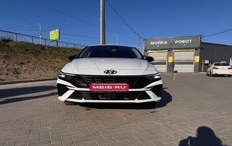 Hyundai Elantra, 2023 год, 2 440 000 рублей, 3 фотография