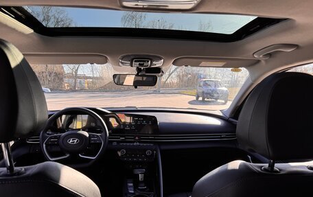 Hyundai Elantra, 2023 год, 2 440 000 рублей, 13 фотография