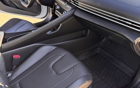 Hyundai Elantra, 2023 год, 2 440 000 рублей, 14 фотография