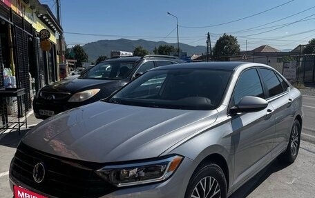 Volkswagen Jetta VII, 2021 год, 2 200 000 рублей, 2 фотография